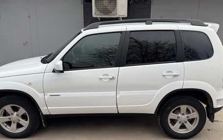 Chevrolet Niva I рестайлинг, 2015 год, 880 000 рублей, 7 фотография