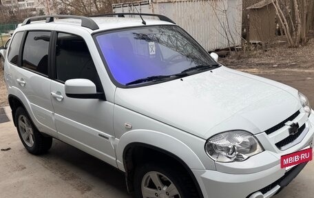 Chevrolet Niva I рестайлинг, 2015 год, 880 000 рублей, 3 фотография