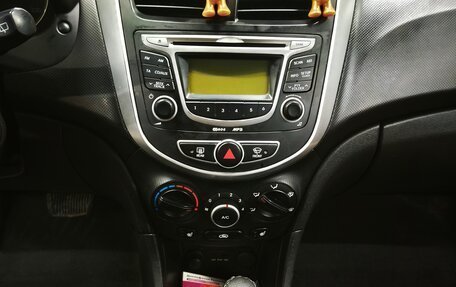 Hyundai Solaris II рестайлинг, 2012 год, 785 000 рублей, 9 фотография