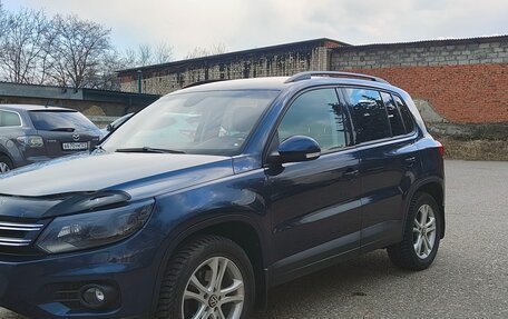 Volkswagen Tiguan I, 2012 год, 1 050 000 рублей, 2 фотография