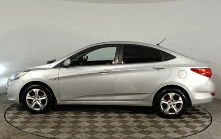 Hyundai Solaris II рестайлинг, 2011 год, 740 000 рублей, 4 фотография