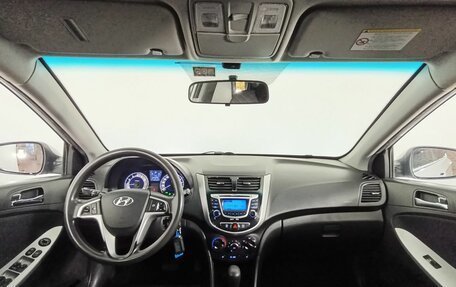 Hyundai Solaris II рестайлинг, 2011 год, 740 000 рублей, 9 фотография