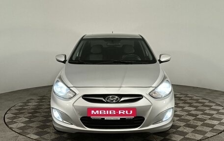 Hyundai Solaris II рестайлинг, 2011 год, 740 000 рублей, 2 фотография