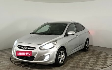 Hyundai Solaris II рестайлинг, 2011 год, 740 000 рублей, 3 фотография