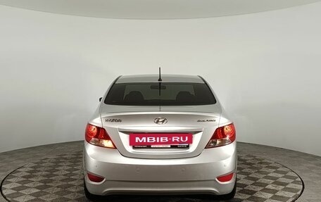 Hyundai Solaris II рестайлинг, 2011 год, 740 000 рублей, 6 фотография