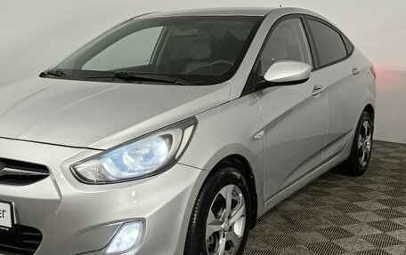 Hyundai Solaris II рестайлинг, 2011 год, 740 000 рублей, 20 фотография