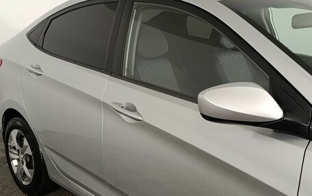 Hyundai Solaris II рестайлинг, 2011 год, 740 000 рублей, 22 фотография