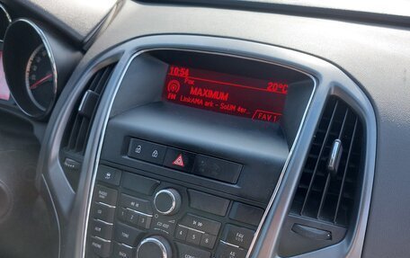 Opel Astra J, 2013 год, 900 000 рублей, 10 фотография