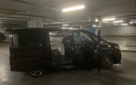 Honda Stepwgn IV, 2020 год, 3 140 000 рублей, 4 фотография