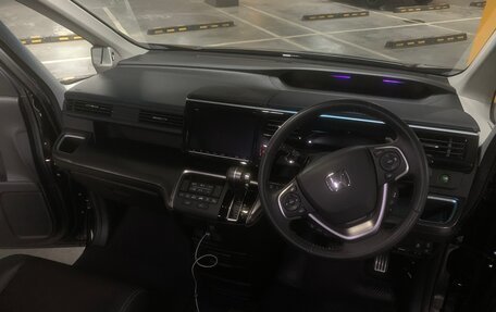 Honda Stepwgn IV, 2020 год, 3 140 000 рублей, 8 фотография