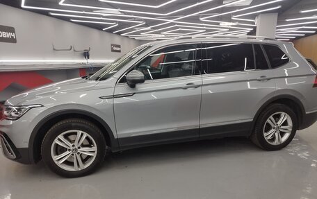 Volkswagen Tiguan II, 2021 год, 4 800 000 рублей, 5 фотография