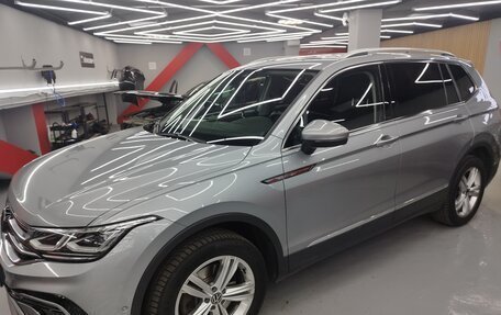 Volkswagen Tiguan II, 2021 год, 4 800 000 рублей, 8 фотография