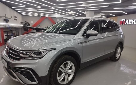 Volkswagen Tiguan II, 2021 год, 4 800 000 рублей, 3 фотография