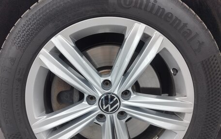 Volkswagen Tiguan II, 2021 год, 4 800 000 рублей, 10 фотография