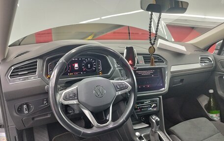 Volkswagen Tiguan II, 2021 год, 4 800 000 рублей, 14 фотография