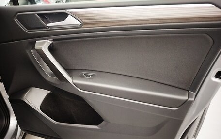 Volkswagen Tiguan II, 2021 год, 4 800 000 рублей, 18 фотография