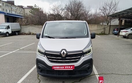 Renault Trafic, 2019 год, 3 200 000 рублей, 8 фотография