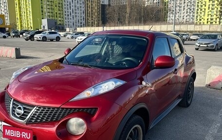 Nissan Juke II, 2011 год, 999 000 рублей, 2 фотография