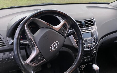 Hyundai Solaris II рестайлинг, 2015 год, 850 000 рублей, 8 фотография