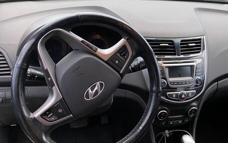 Hyundai Solaris II рестайлинг, 2015 год, 850 000 рублей, 11 фотография