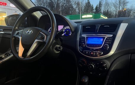 Hyundai Solaris II рестайлинг, 2012 год, 800 000 рублей, 7 фотография