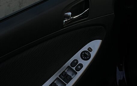 Hyundai Solaris II рестайлинг, 2012 год, 800 000 рублей, 9 фотография