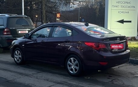 Hyundai Solaris II рестайлинг, 2012 год, 800 000 рублей, 4 фотография