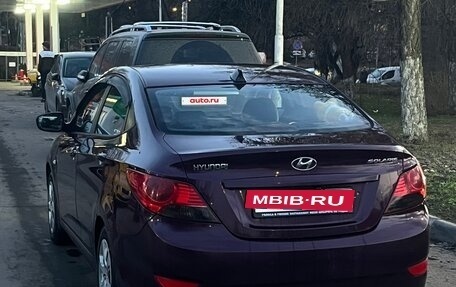 Hyundai Solaris II рестайлинг, 2012 год, 800 000 рублей, 5 фотография