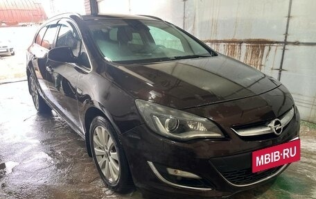 Opel Astra J, 2013 год, 735 000 рублей, 3 фотография