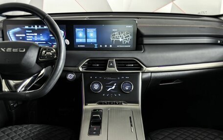 CheryExeed TXL, 2022 год, 2 093 000 рублей, 14 фотография