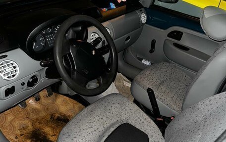 Renault Kangoo II рестайлинг, 2005 год, 280 000 рублей, 4 фотография