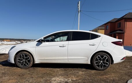 Hyundai Elantra VI рестайлинг, 2019 год, 1 610 000 рублей, 10 фотография