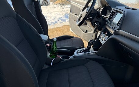 Hyundai Elantra VI рестайлинг, 2019 год, 1 610 000 рублей, 13 фотография