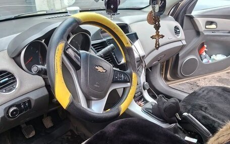 Chevrolet Cruze II, 2009 год, 400 000 рублей, 16 фотография