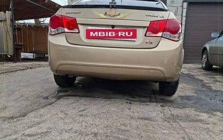 Chevrolet Cruze II, 2009 год, 400 000 рублей, 9 фотография