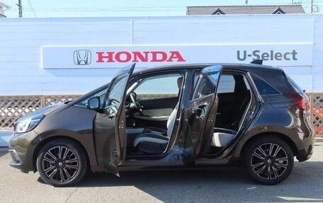 Honda Fit, 2022 год, 950 060 рублей, 6 фотография