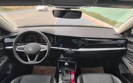 Volkswagen Passat B8 рестайлинг, 2022 год, 2 200 000 рублей, 8 фотография