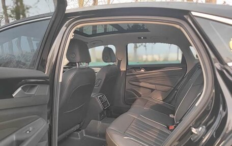 Volkswagen Passat B8 рестайлинг, 2022 год, 2 200 000 рублей, 12 фотография