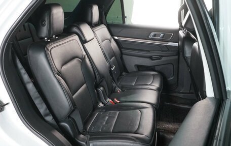 Ford Explorer VI, 2016 год, 2 799 000 рублей, 7 фотография