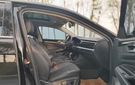 Volkswagen Passat B8 рестайлинг, 2022 год, 2 200 000 рублей, 11 фотография