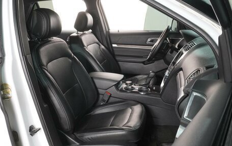 Ford Explorer VI, 2016 год, 2 799 000 рублей, 8 фотография