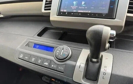 Honda Freed I, 2014 год, 910 060 рублей, 14 фотография