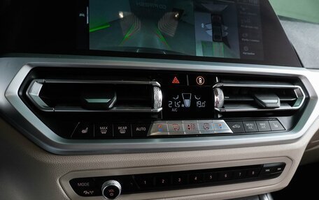 BMW 3 серия, 2019 год, 3 399 000 рублей, 21 фотография