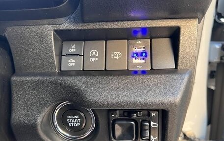 Suzuki Jimny, 2022 год, 1 300 009 рублей, 22 фотография