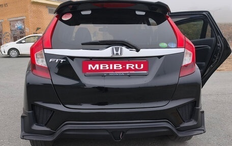 Honda Fit III, 2013 год, 850 000 рублей, 8 фотография