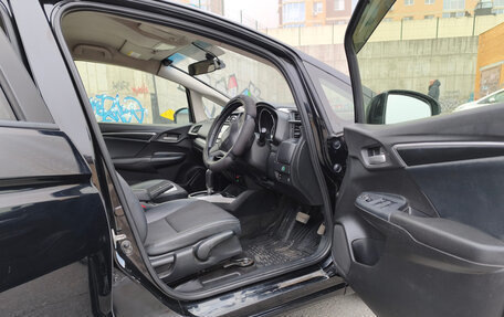 Honda Fit III, 2013 год, 850 000 рублей, 15 фотография