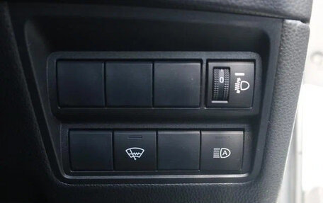 Toyota Yaris, 2022 год, 1 398 027 рублей, 13 фотография