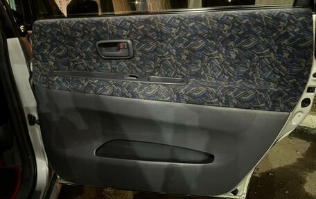 Toyota Ipsum II, 1995 год, 350 000 рублей, 12 фотография