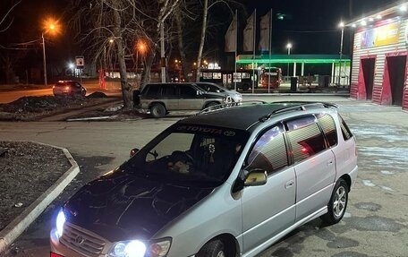 Toyota Ipsum II, 1995 год, 350 000 рублей, 1 фотография