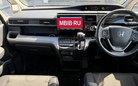 Honda Stepwgn IV, 2022 год, 1 850 000 рублей, 9 фотография